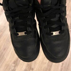 Nike Youth Air Force 1 black
